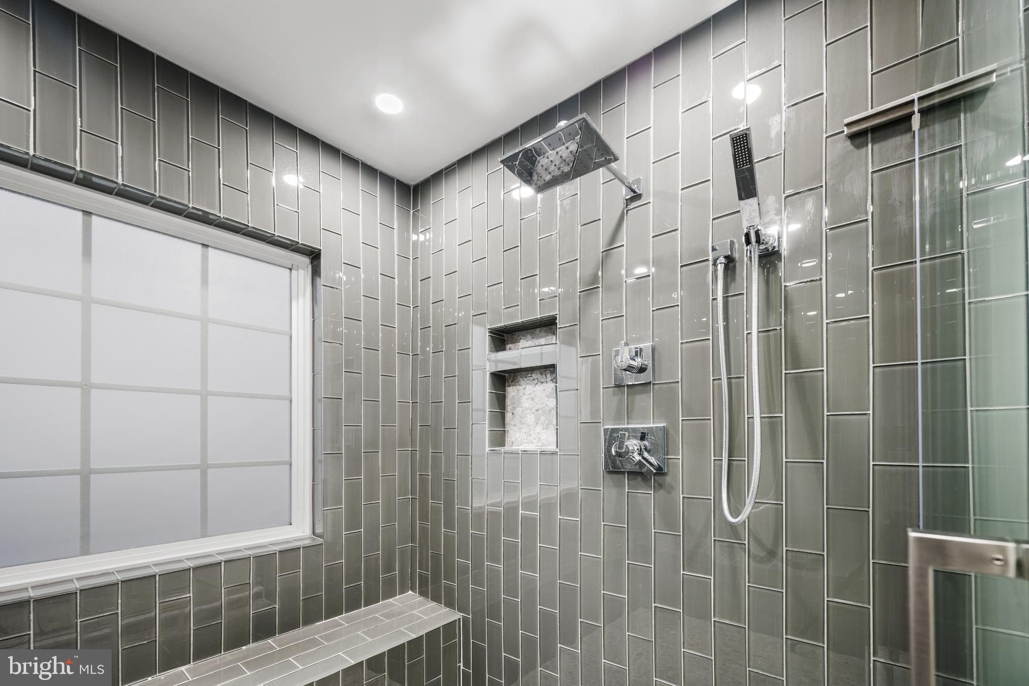 OAK CREEK CLUB - Residential