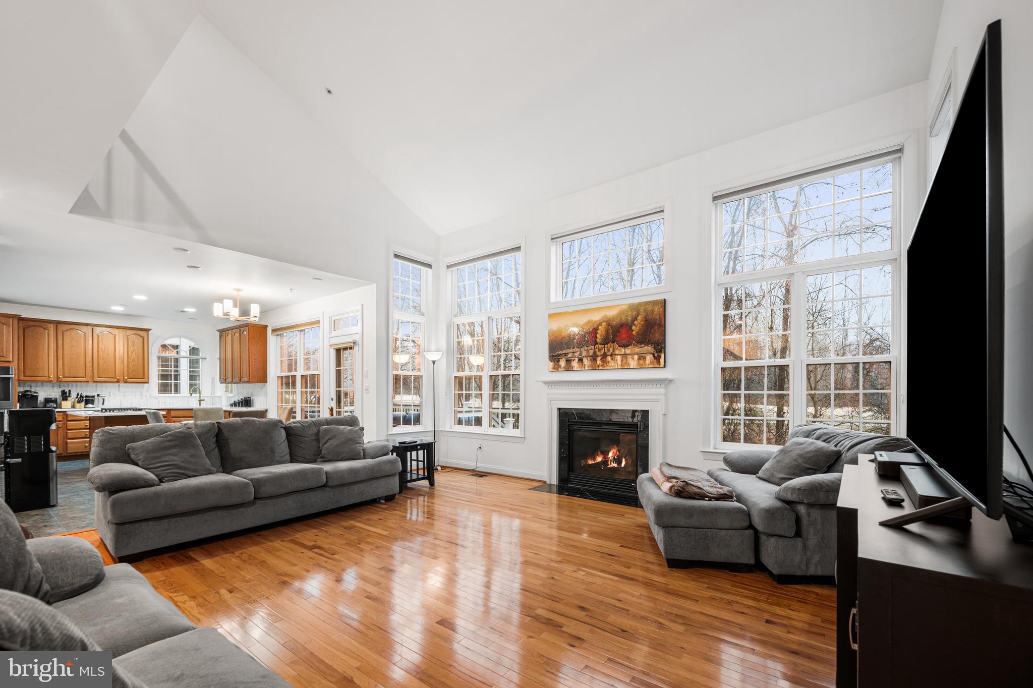 OAK CREEK CLUB - Residential