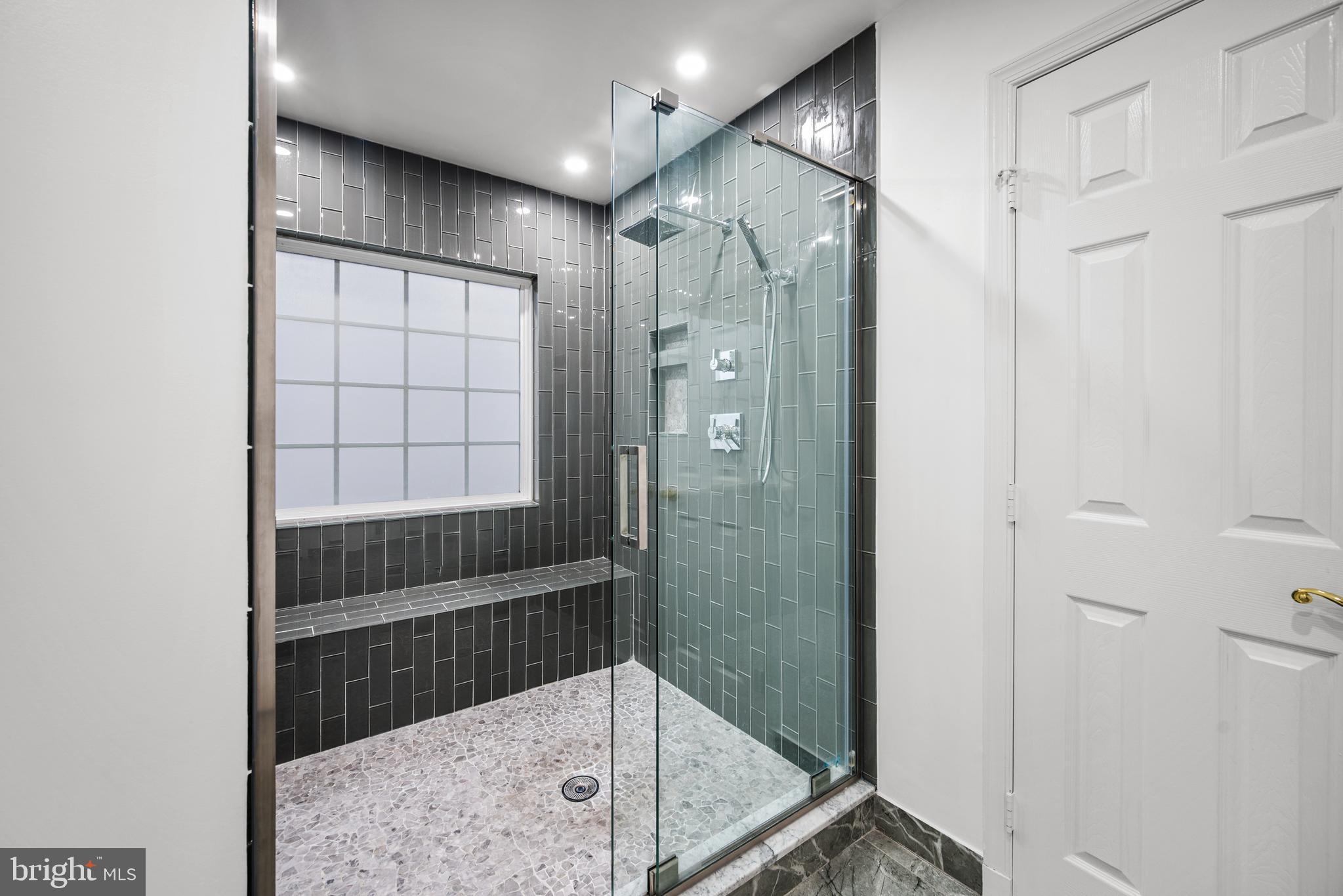 OAK CREEK CLUB - Residential