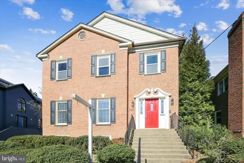 MLS: DCDC2200008