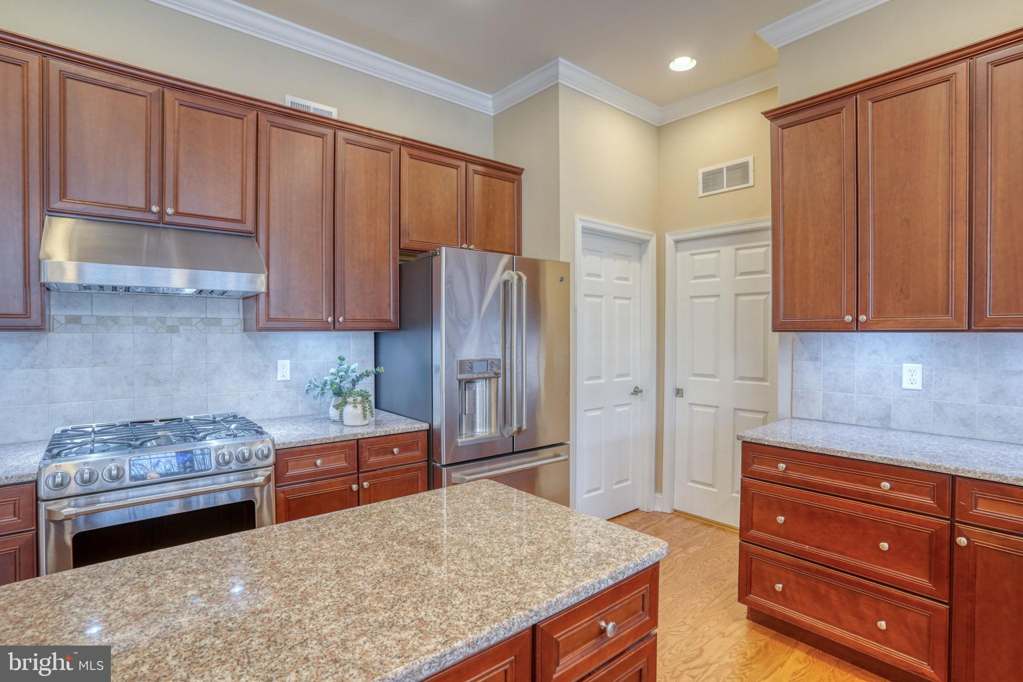 PARKSIDE - Residential