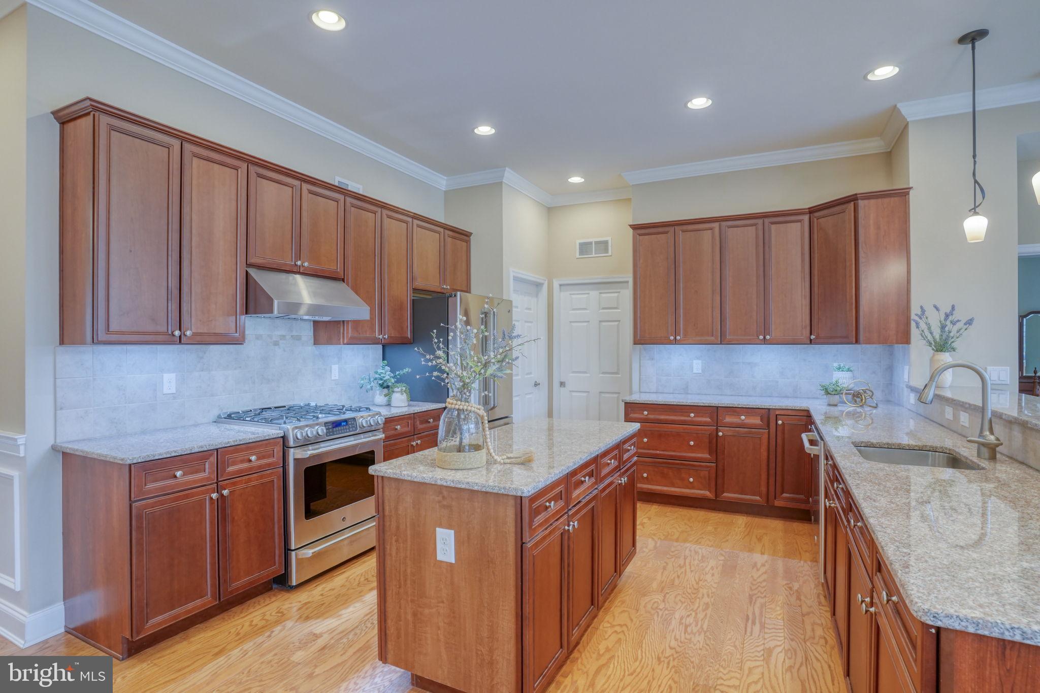 PARKSIDE - Residential