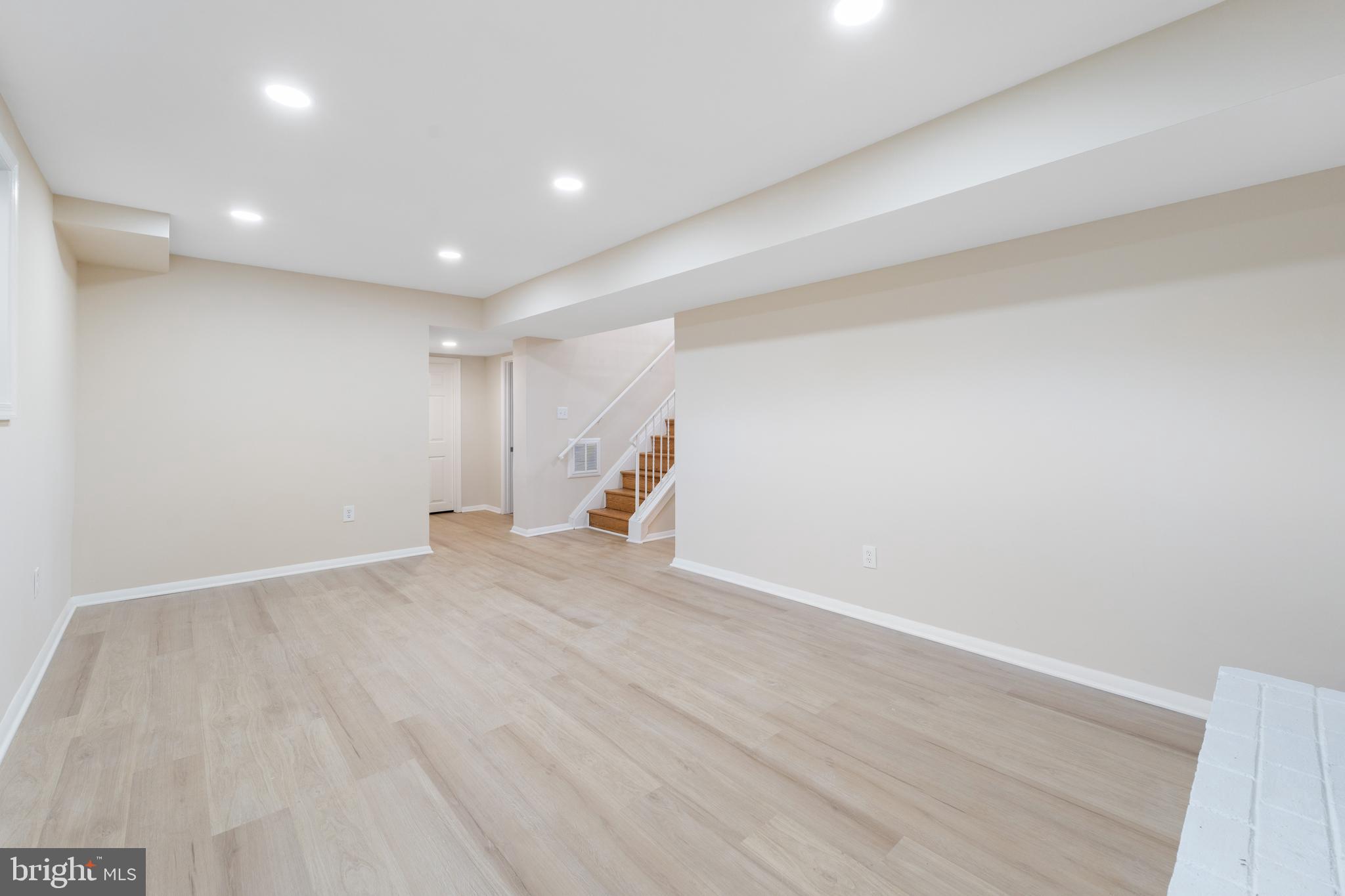 SEABROOK ESTATES - Residential