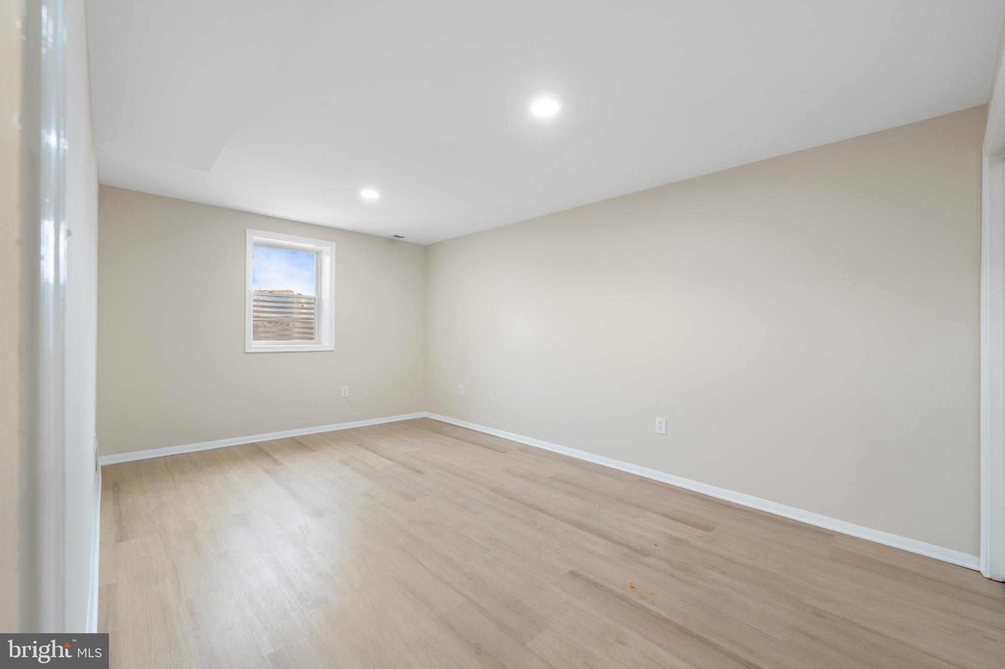 SEABROOK ESTATES - Residential