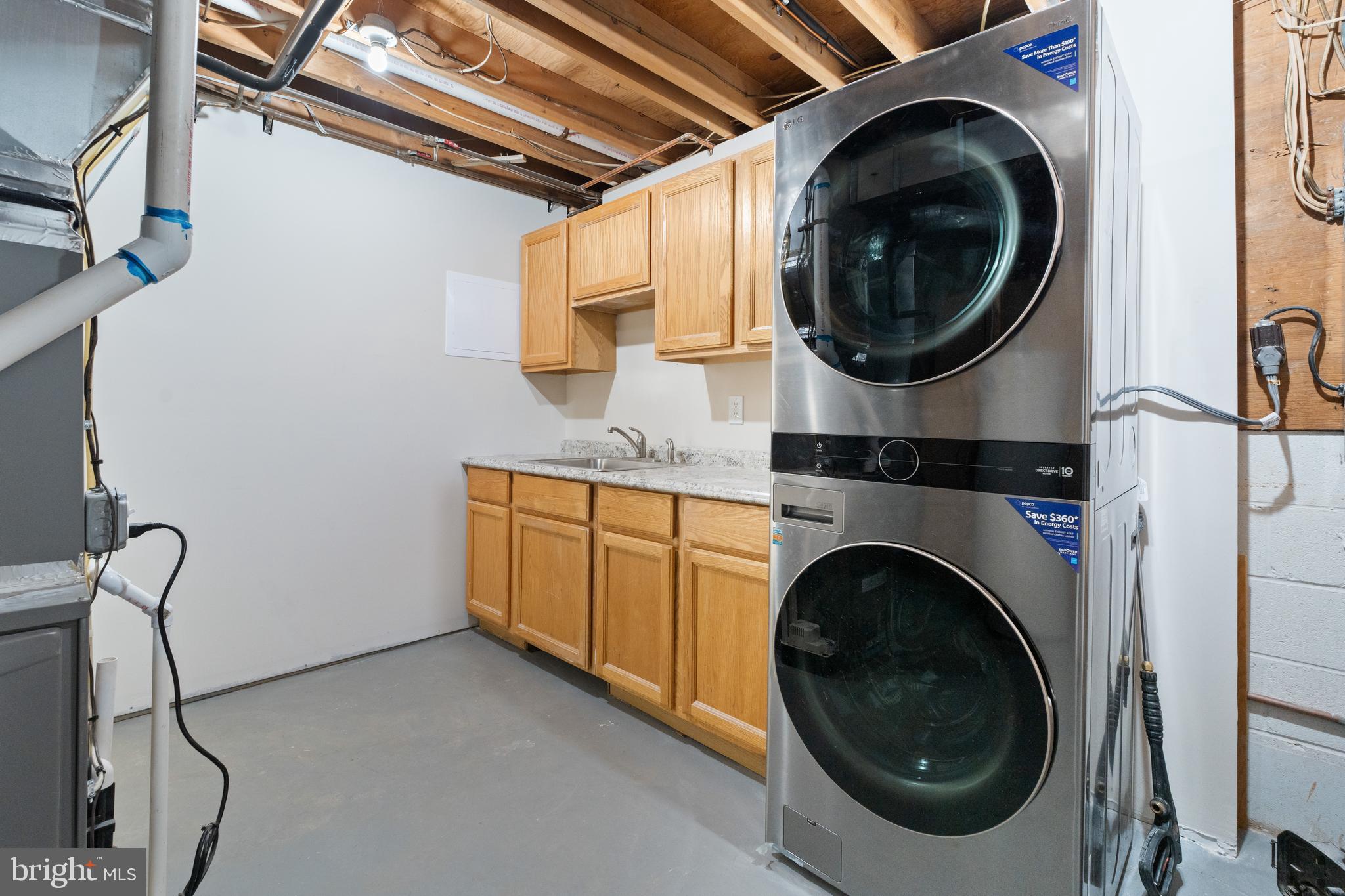 SEABROOK ESTATES - Residential