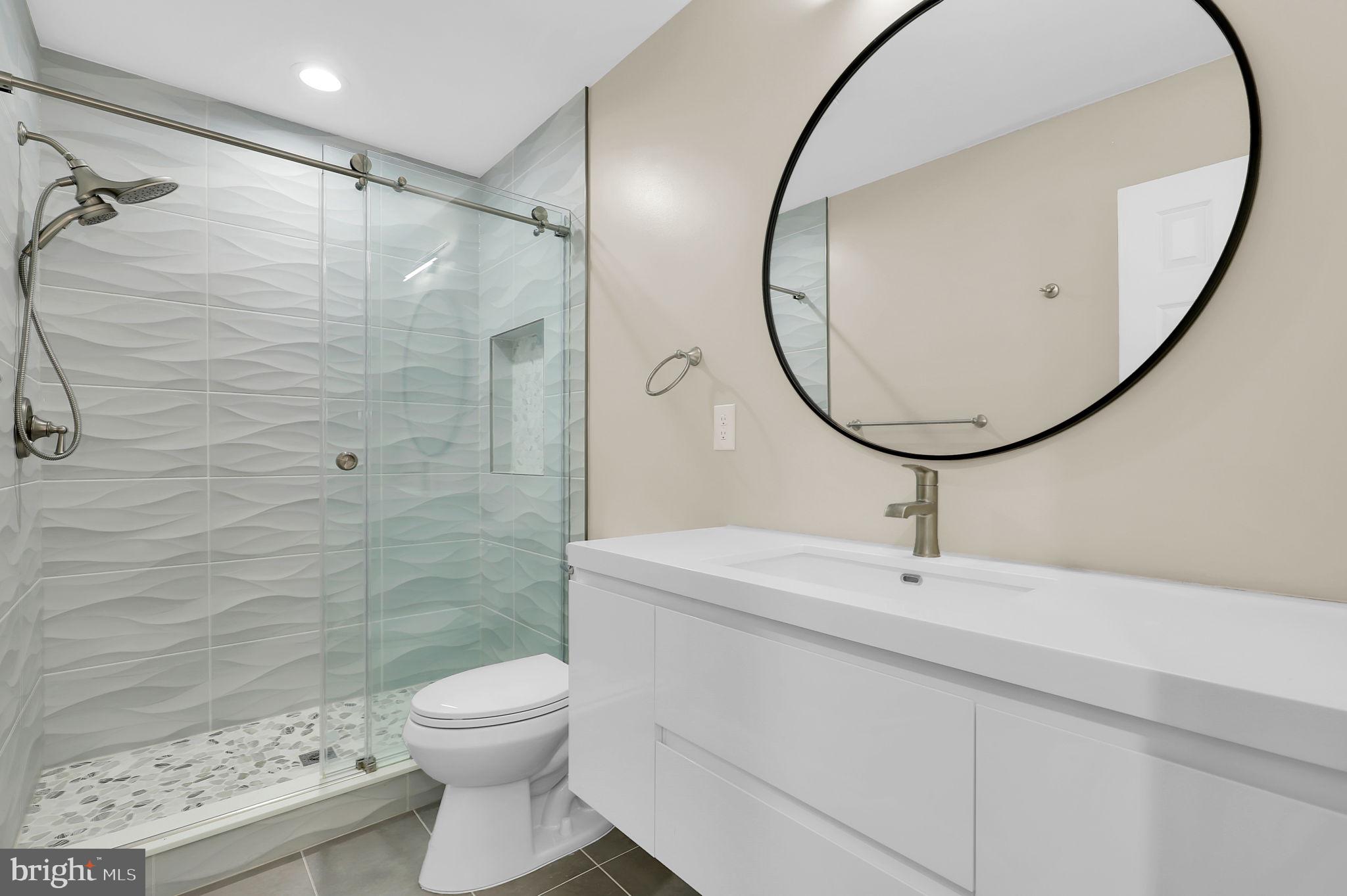 WALNUT HILL - Residential