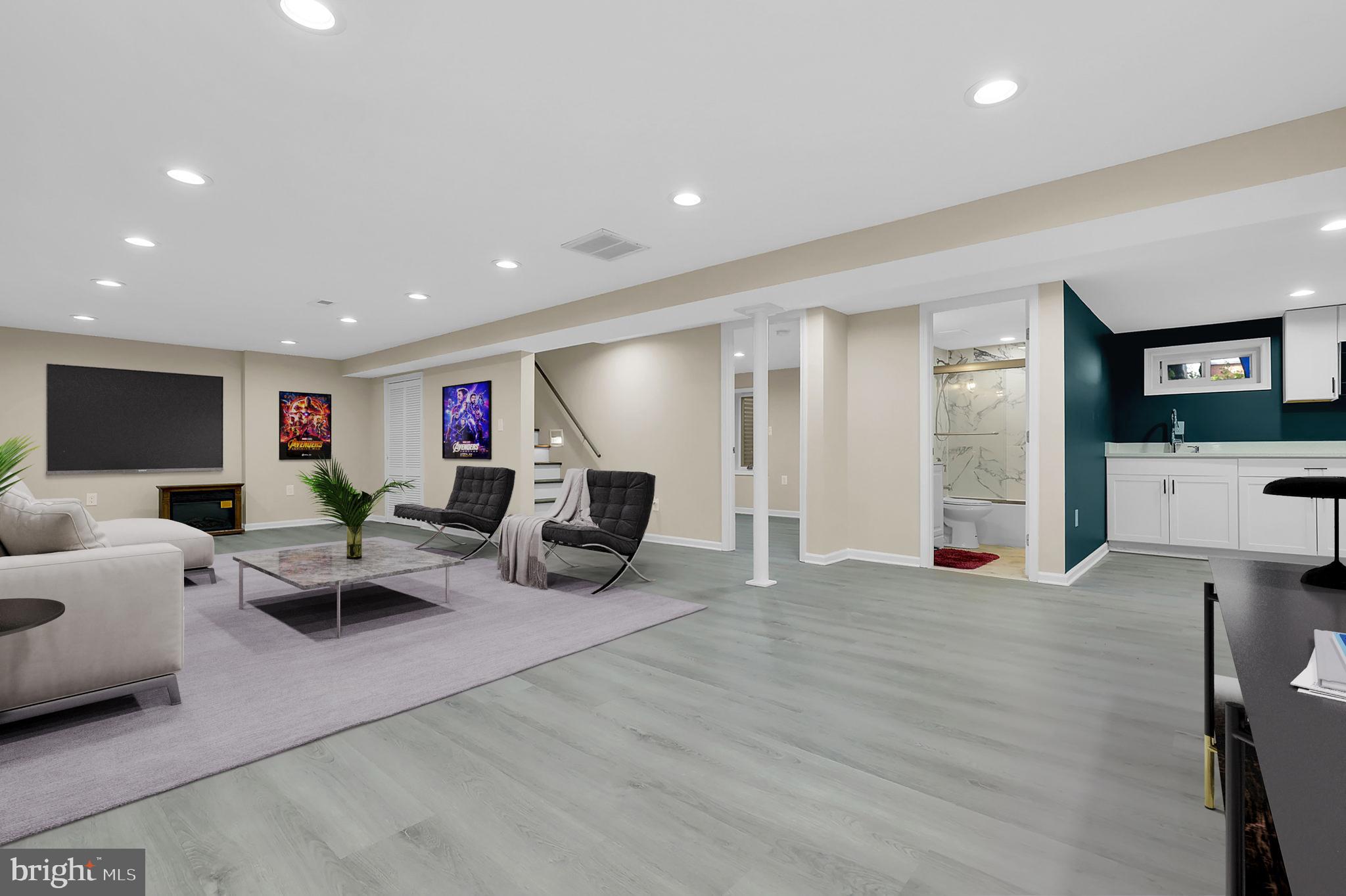 WALNUT HILL - Residential