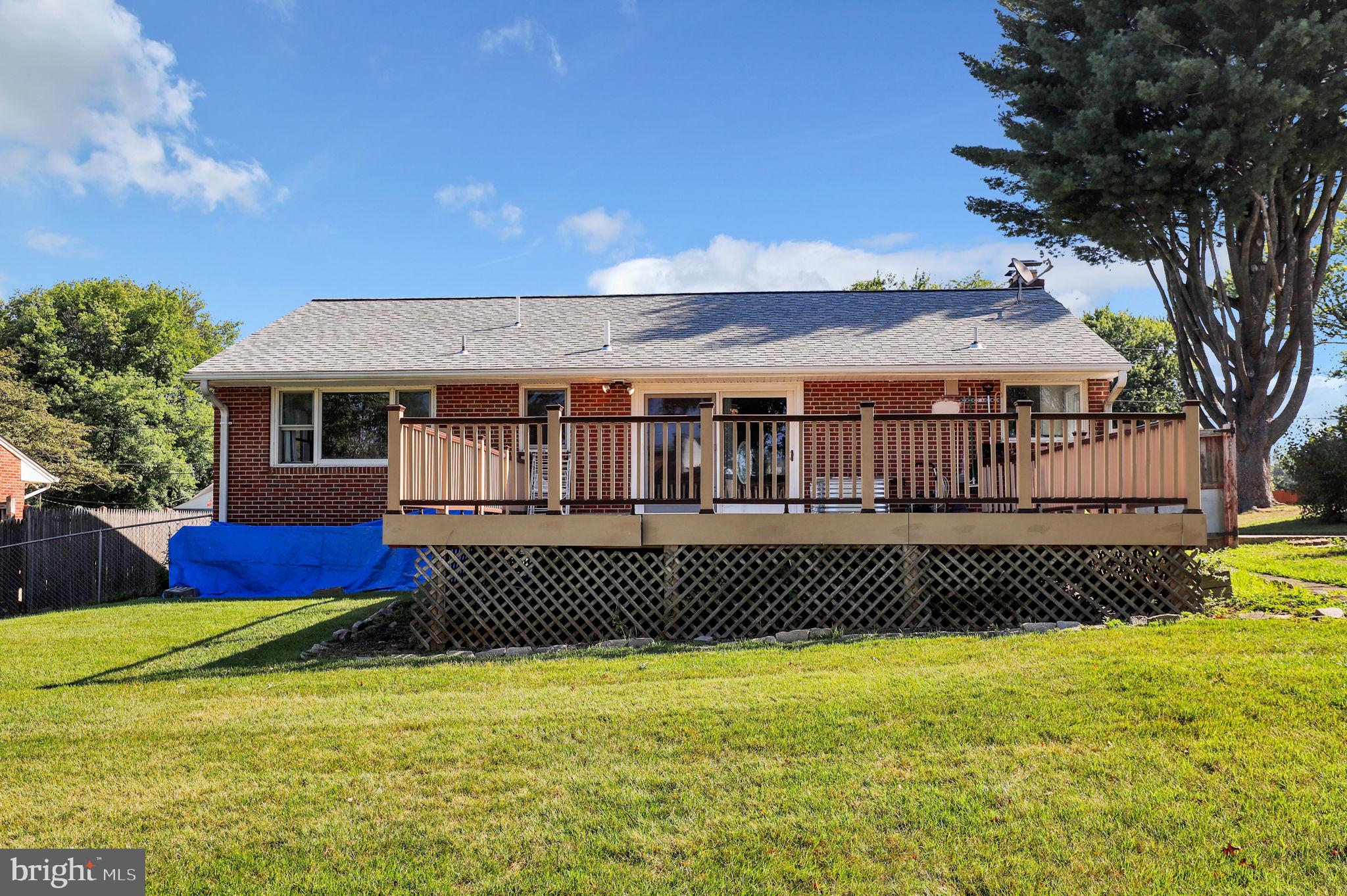 WALNUT HILL - Residential