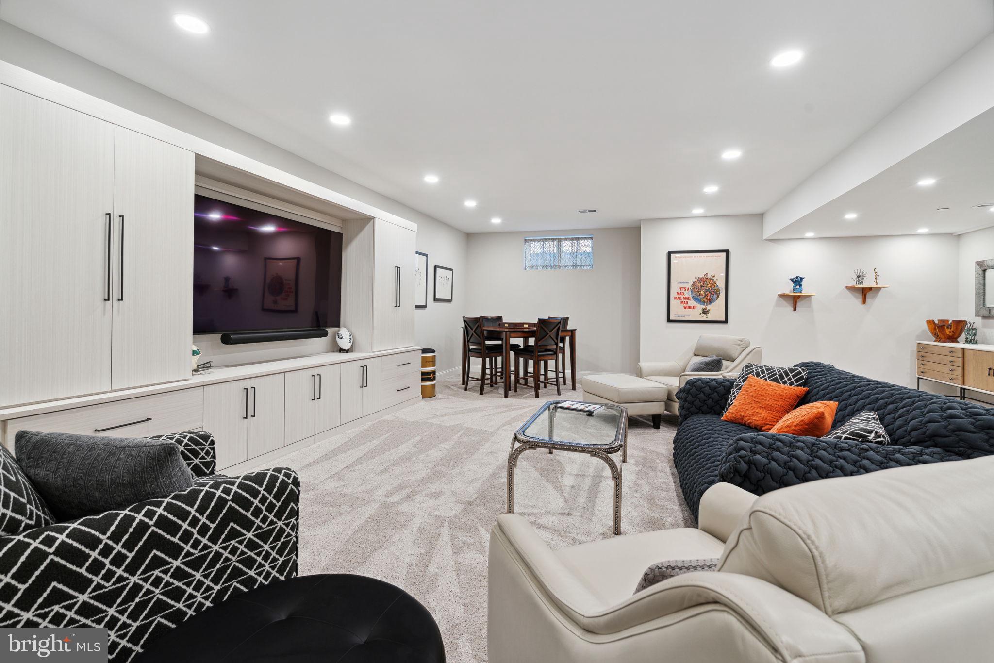 RABBIT RUN CREEK - Residential