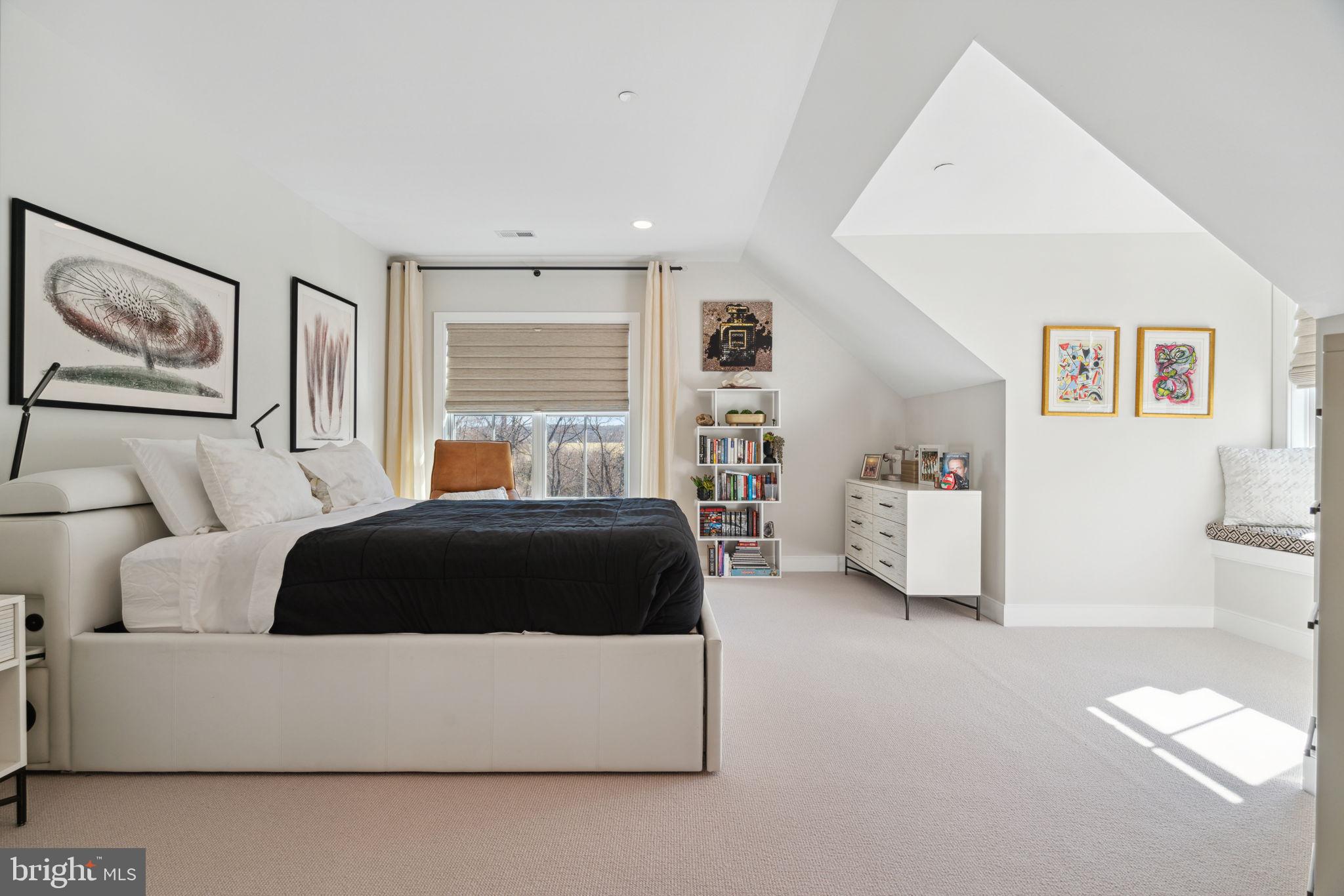 RABBIT RUN CREEK - Residential