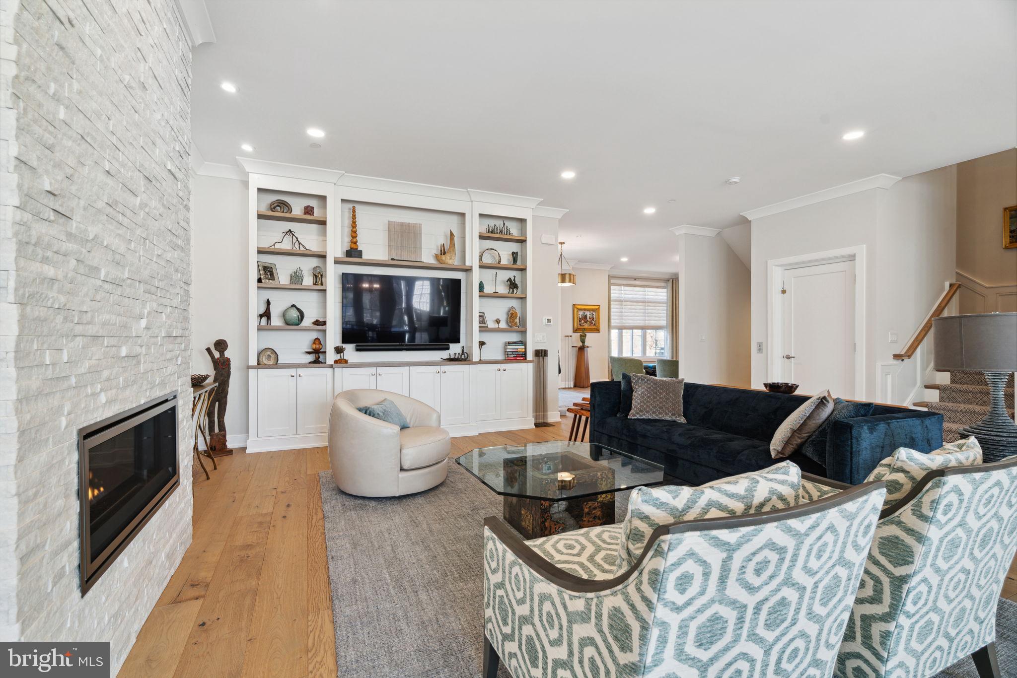 RABBIT RUN CREEK - Residential