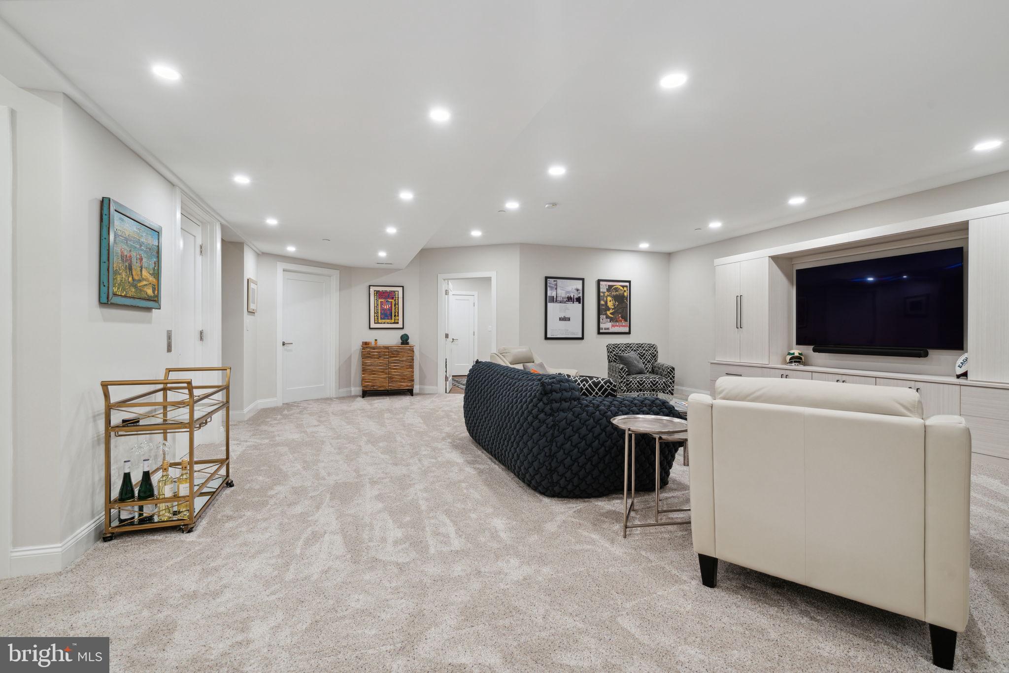 RABBIT RUN CREEK - Residential