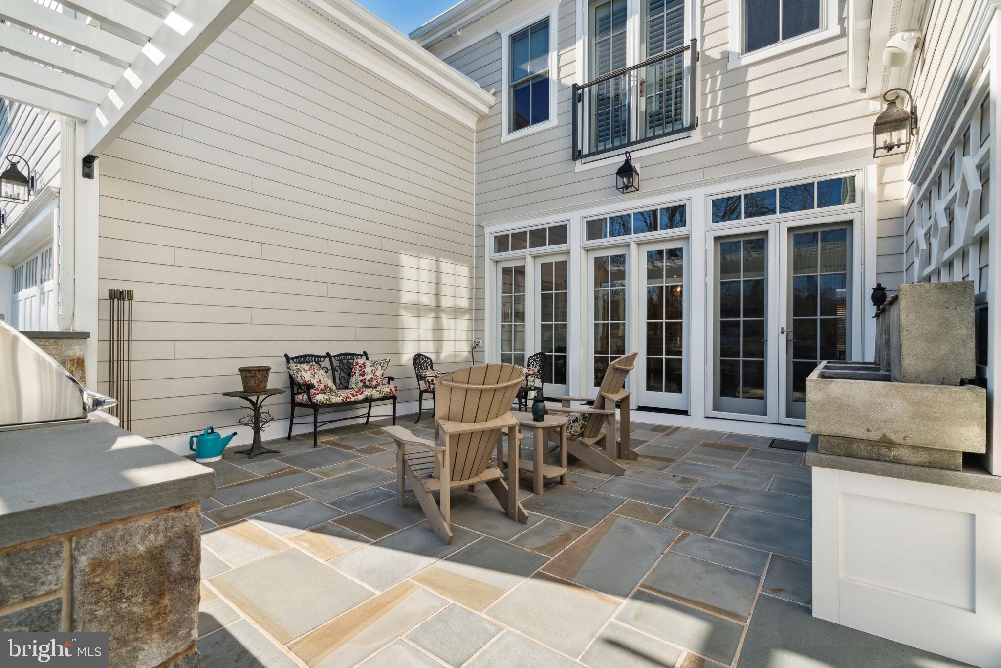 RABBIT RUN CREEK - Residential