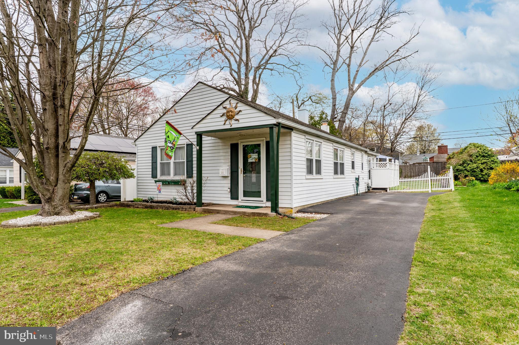 ROSLYN - Residential