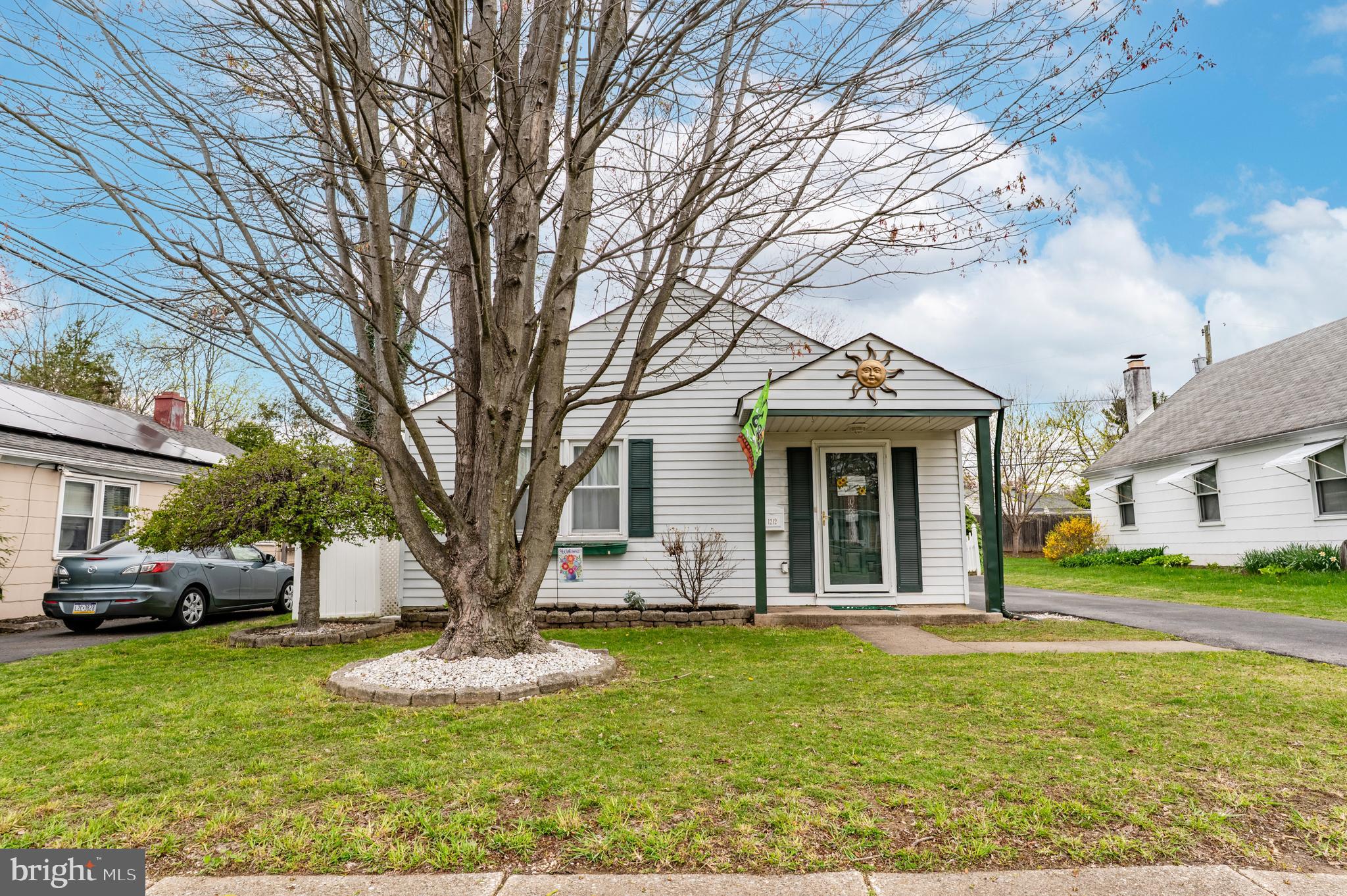 ROSLYN - Residential