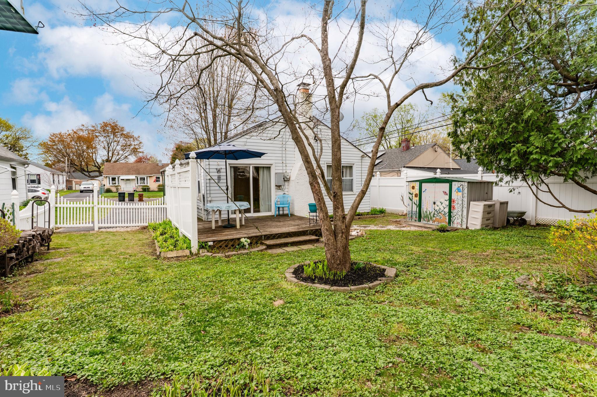 ROSLYN - Residential