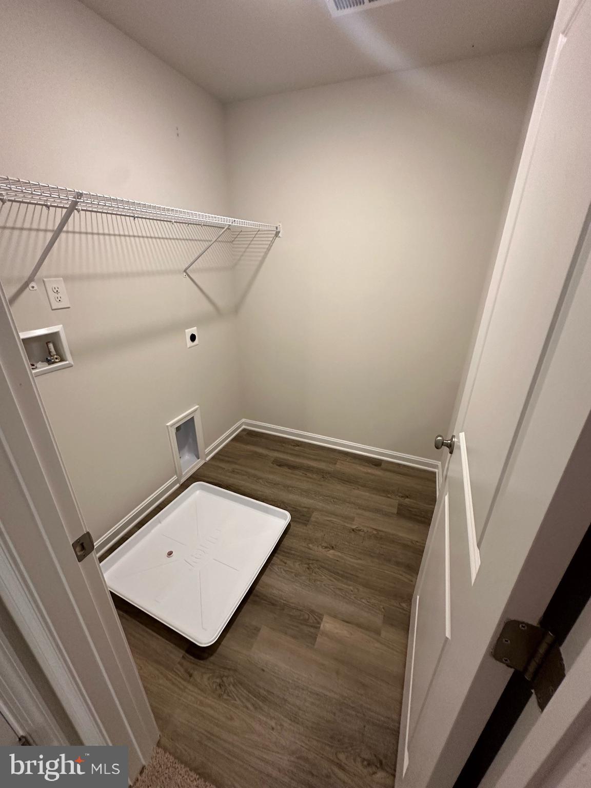 TOLLHOUSE WOODS - Residential