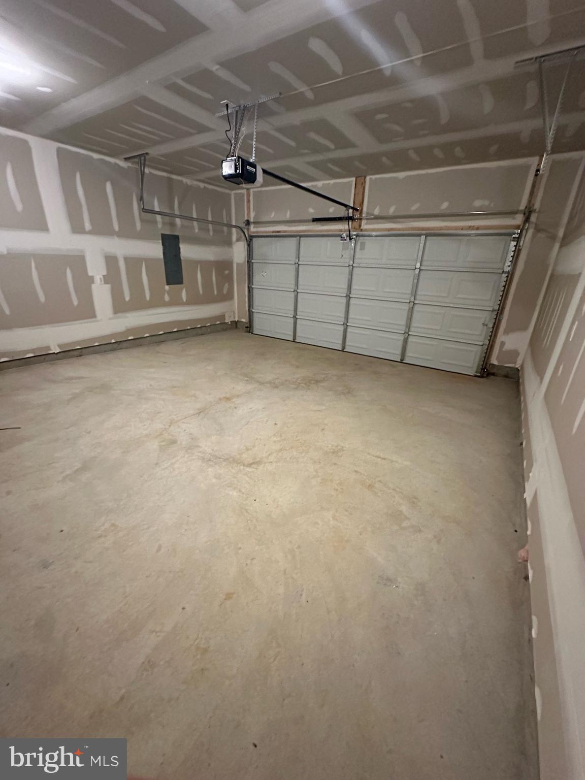 TOLLHOUSE WOODS - Residential