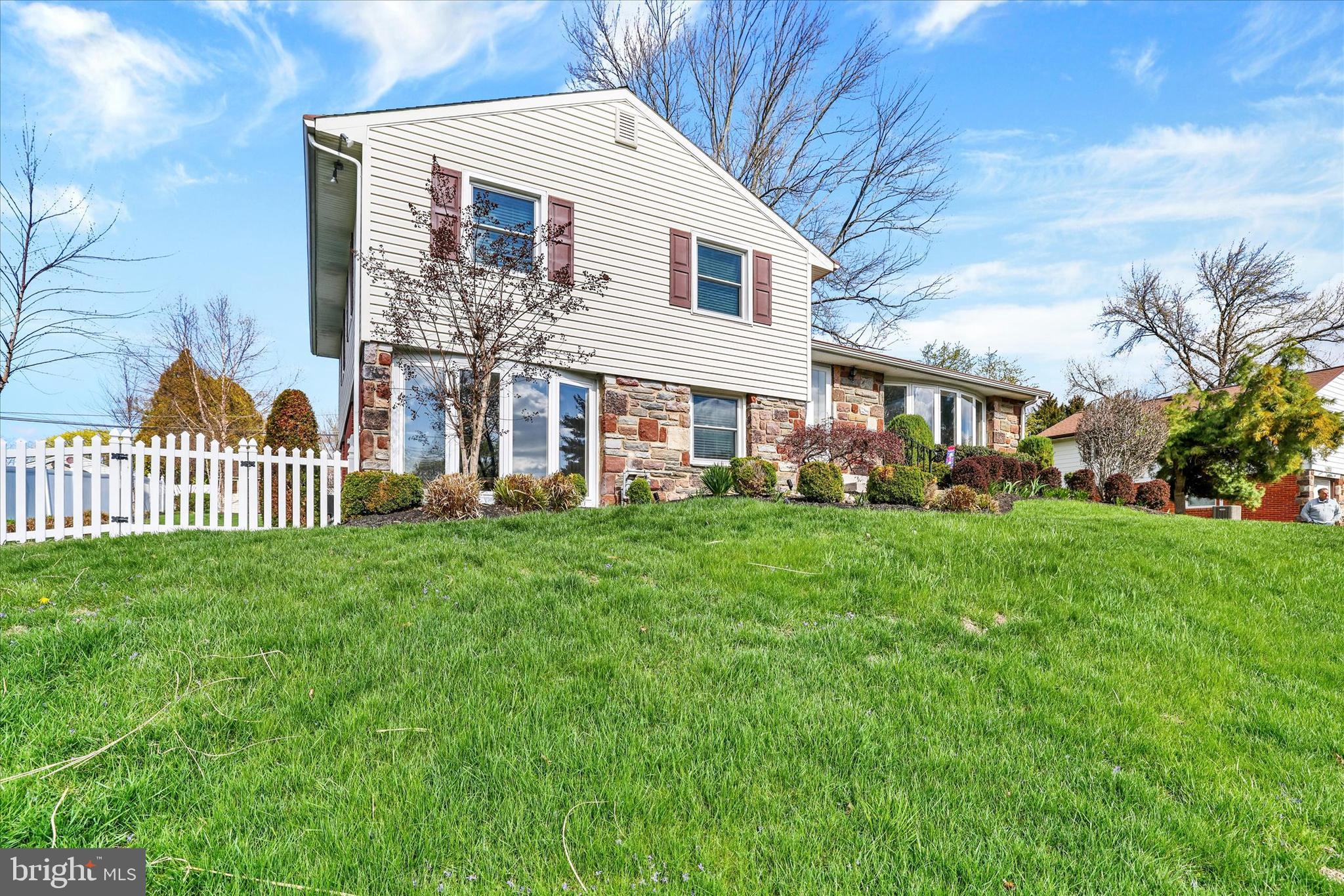 JUNE MEADOWS - Residential