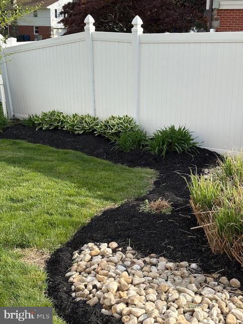 JUNE MEADOWS - Residential