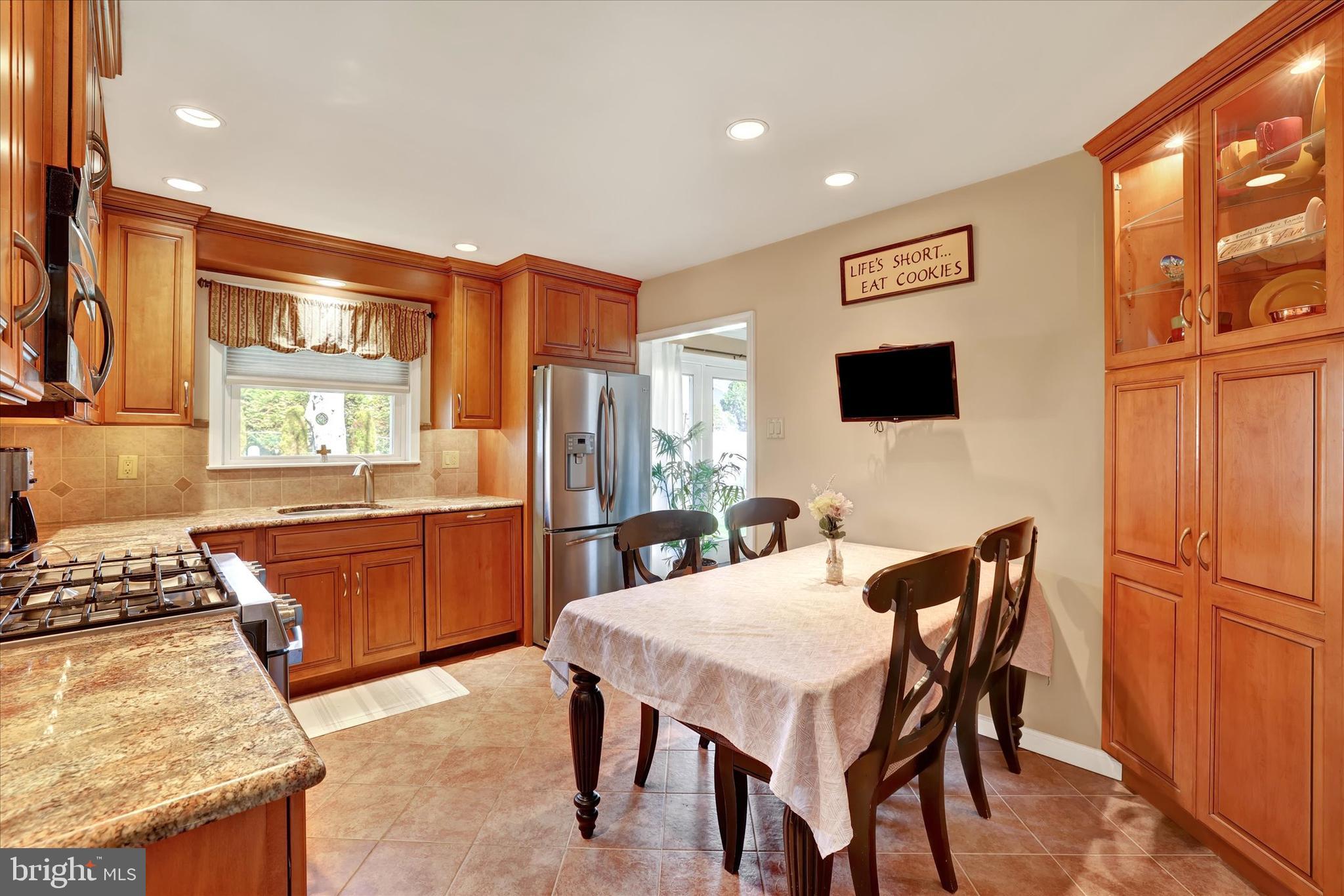 JUNE MEADOWS - Residential