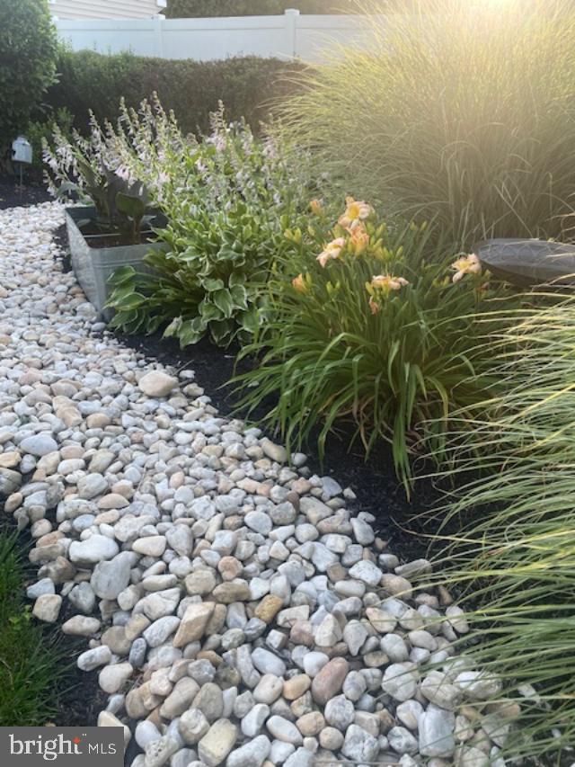 JUNE MEADOWS - Residential