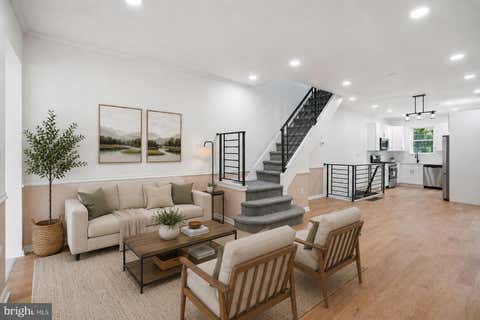 Townhouse For Sale - 6332 Limekiln Pike<br/> PHILADELPHIA, PA 19138