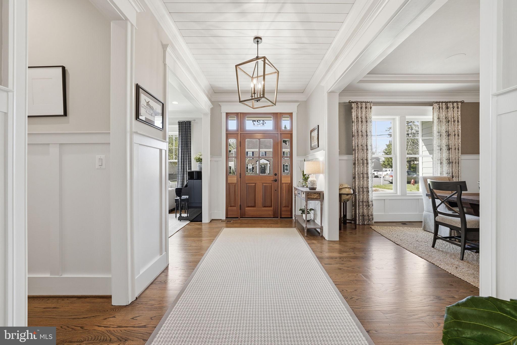 WEST END MANOR - Residential