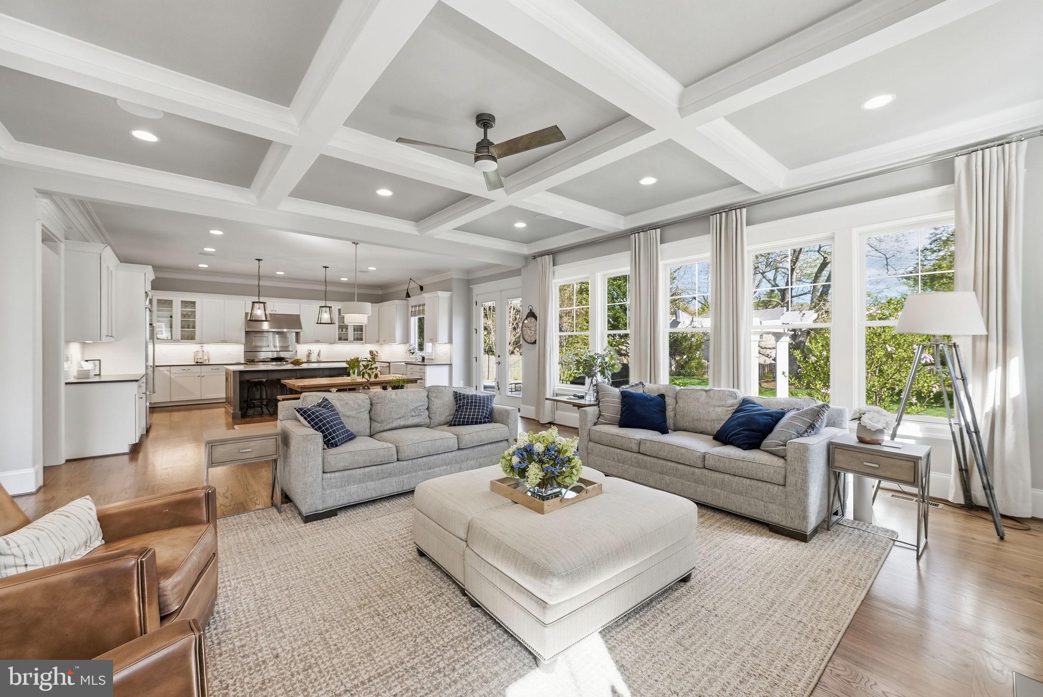 WEST END MANOR - Residential