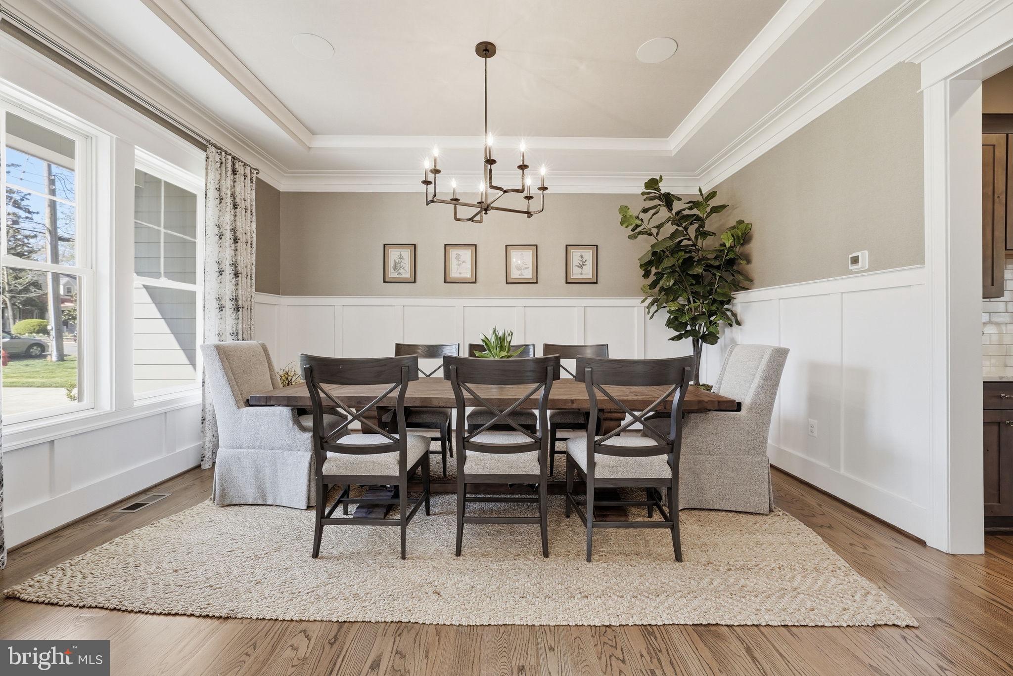 WEST END MANOR - Residential