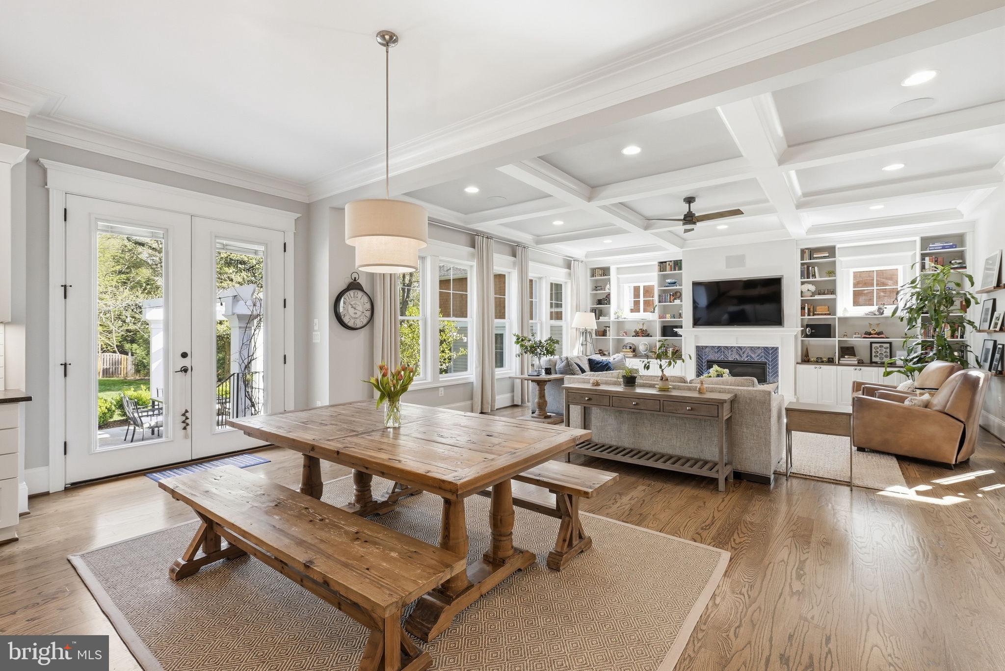 WEST END MANOR - Residential