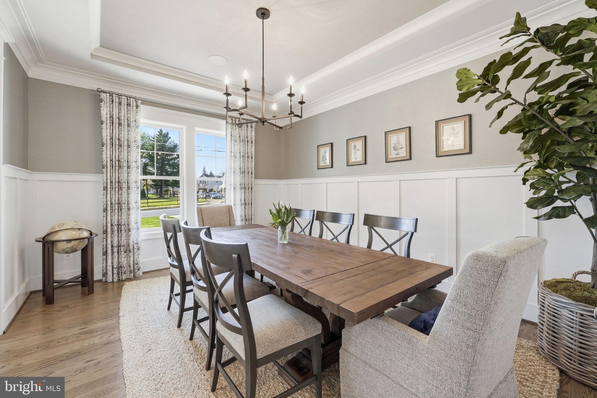 WEST END MANOR - Residential