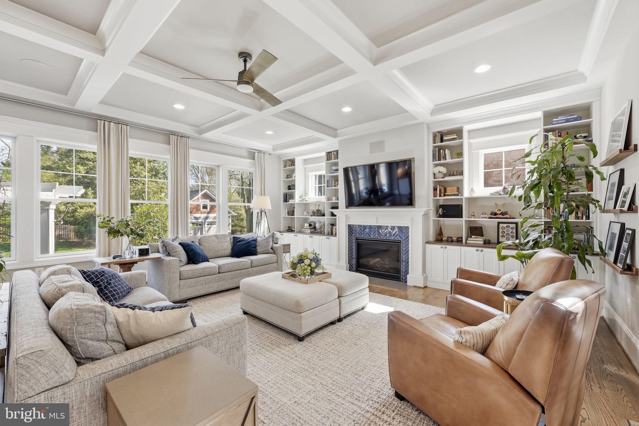 WEST END MANOR - Residential