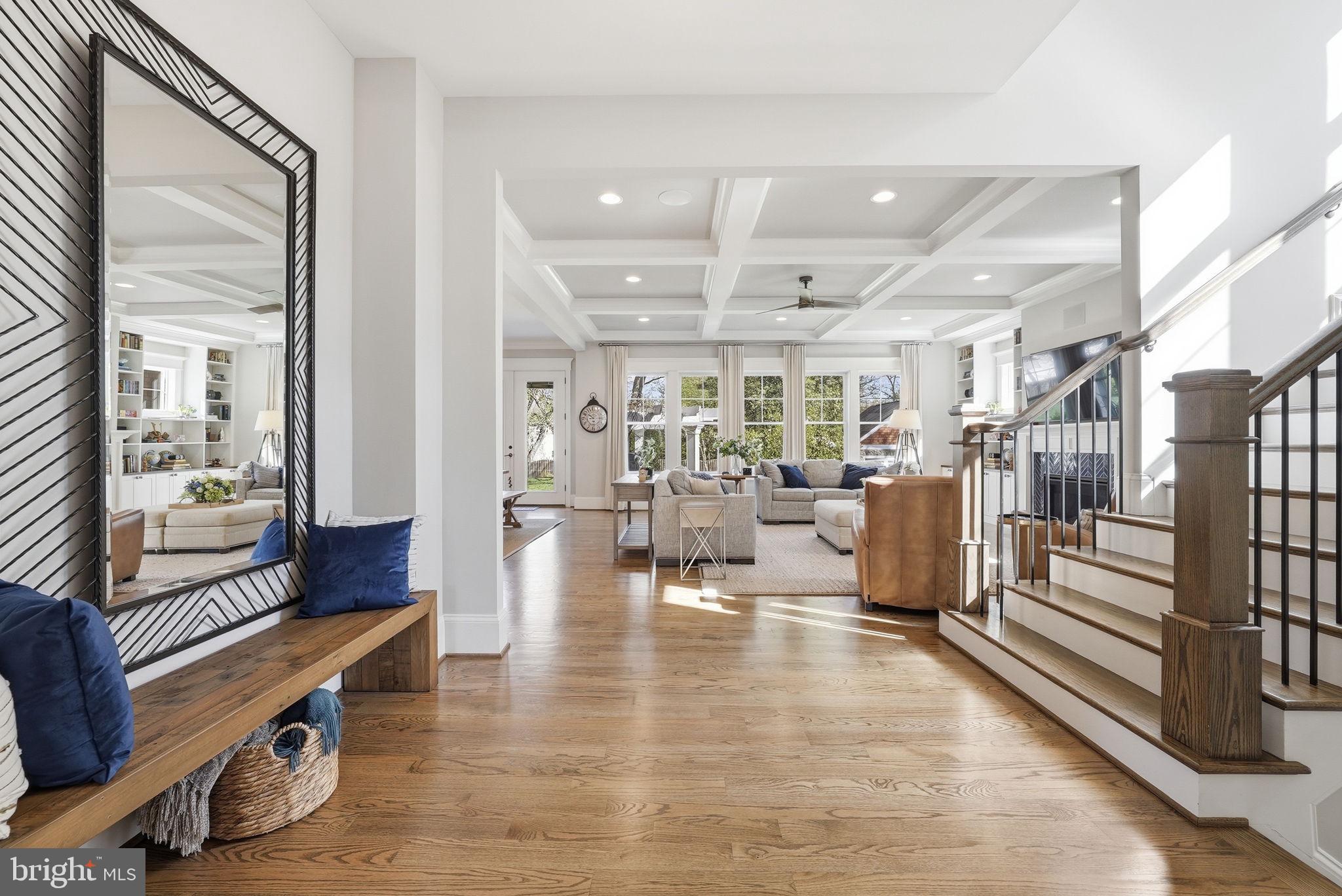 WEST END MANOR - Residential