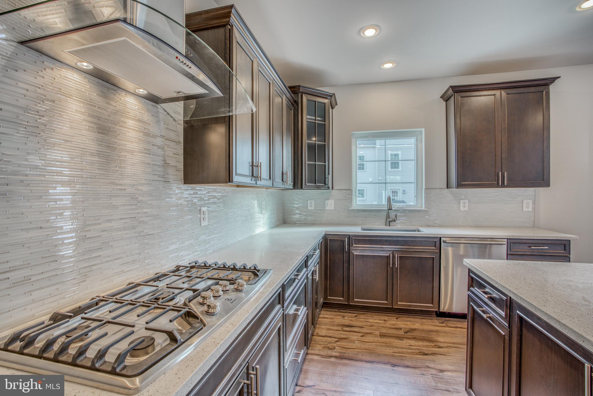 PERRY HALL - Residential