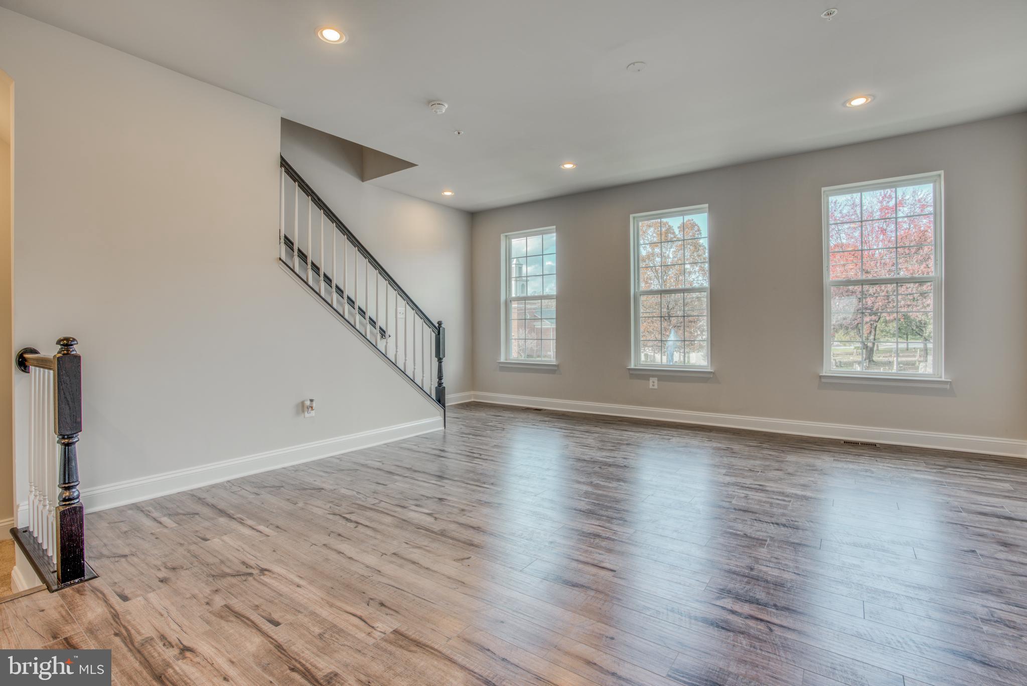 PERRY HALL - Residential