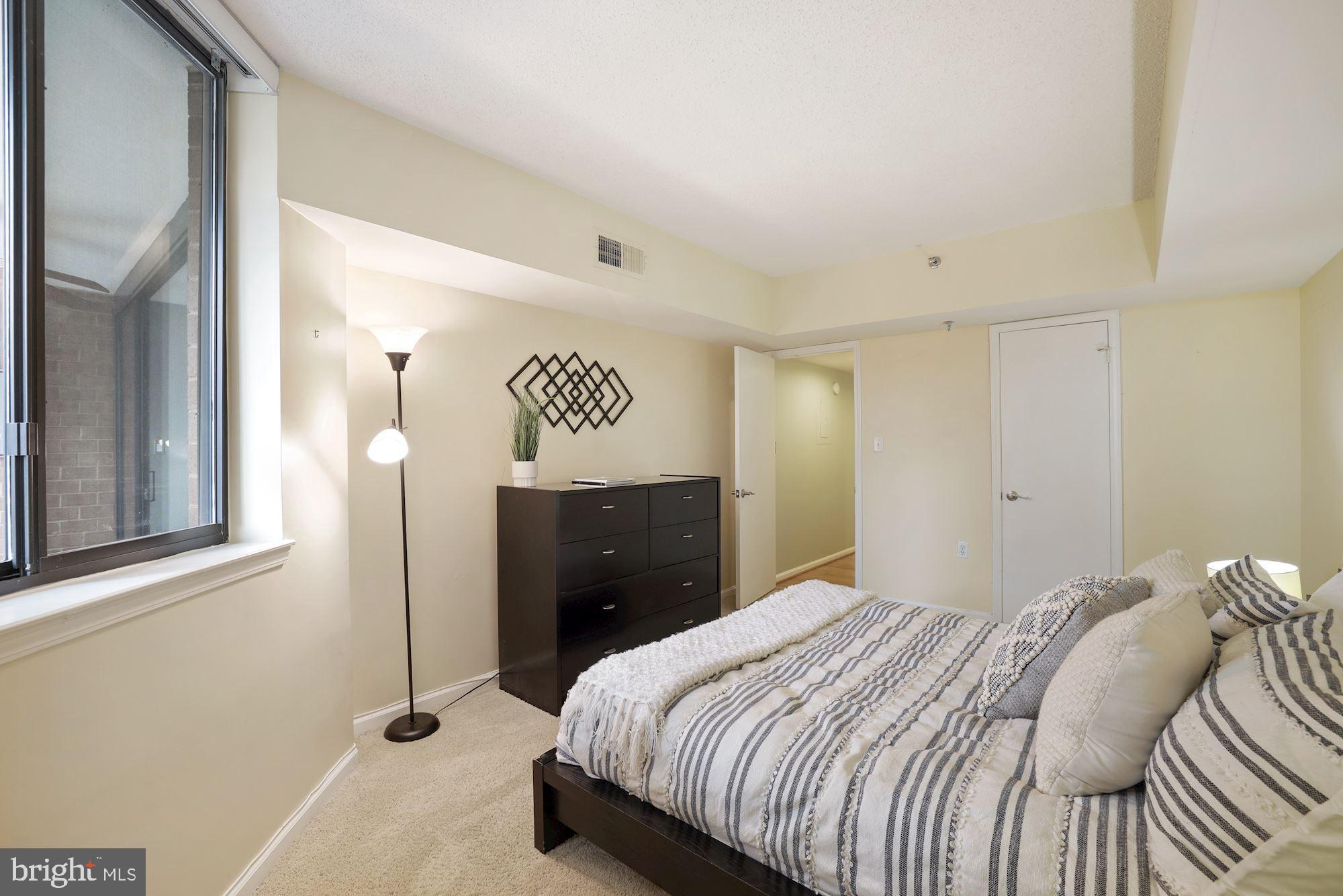 BALLSTON - Residential Lease