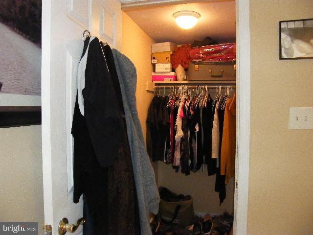 YARDLEY COMMONS - Residential Lease