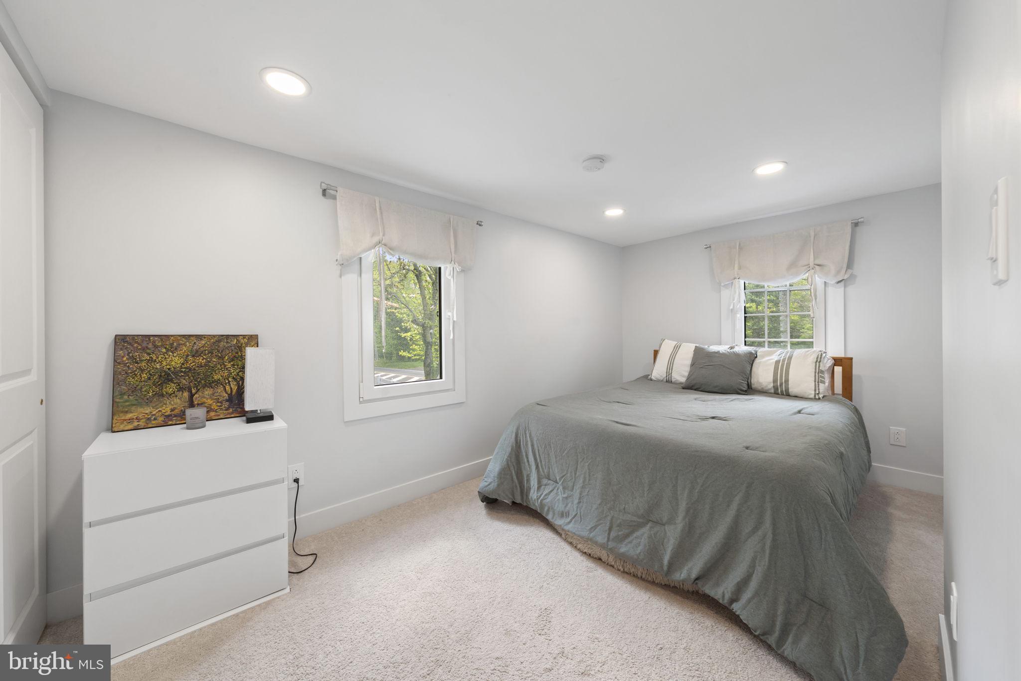 GLENSIDE - Residential