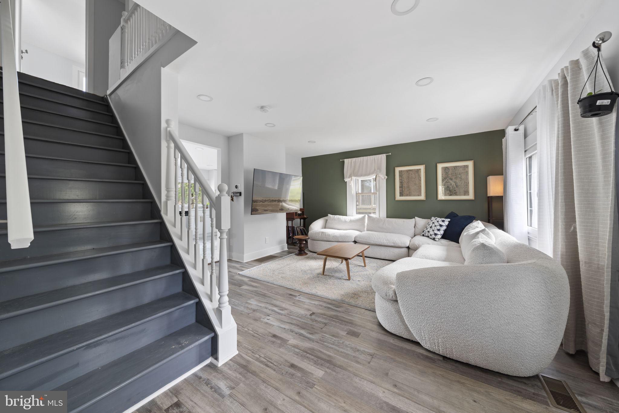 GLENSIDE - Residential