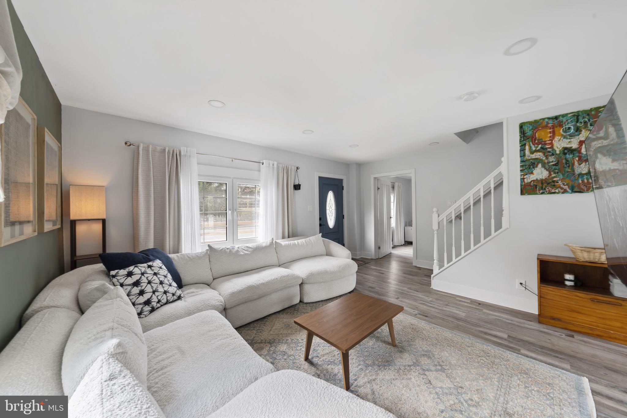GLENSIDE - Residential
