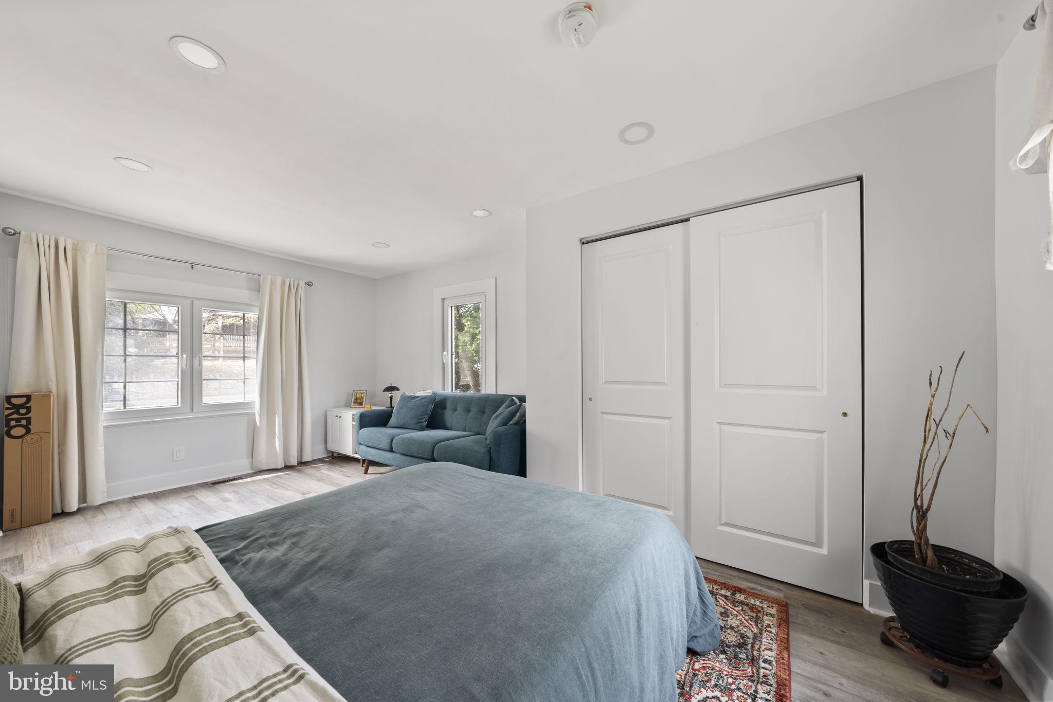 GLENSIDE - Residential