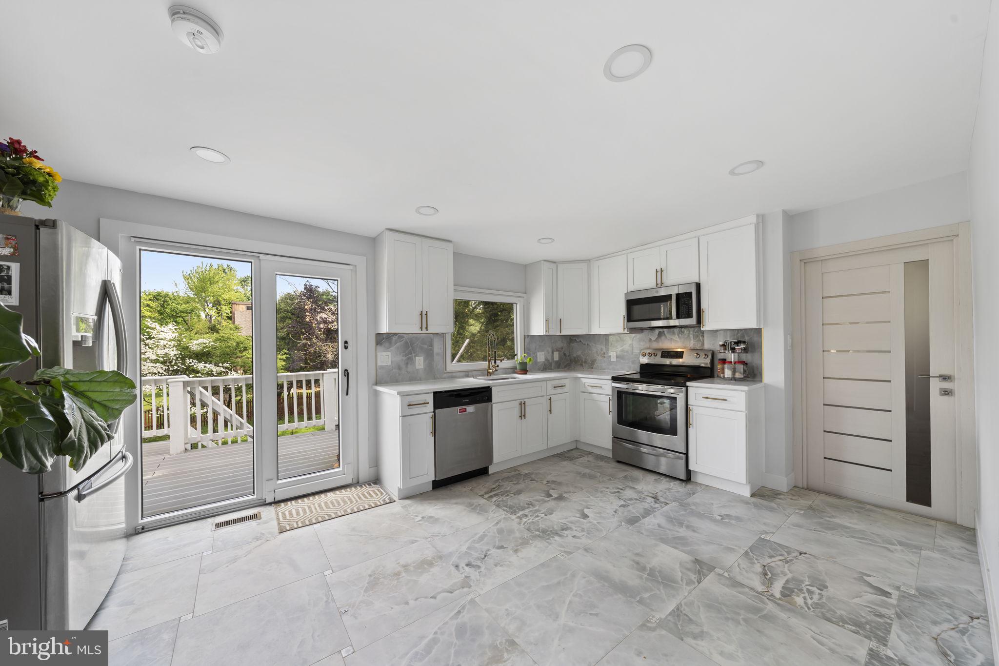 GLENSIDE - Residential