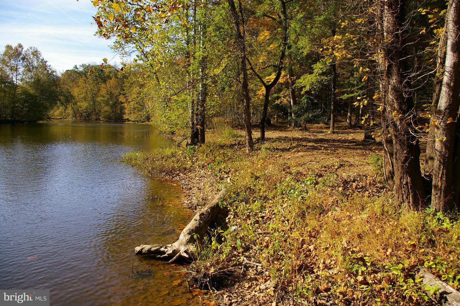 OCCOQUAN RIVER HILLS - Land