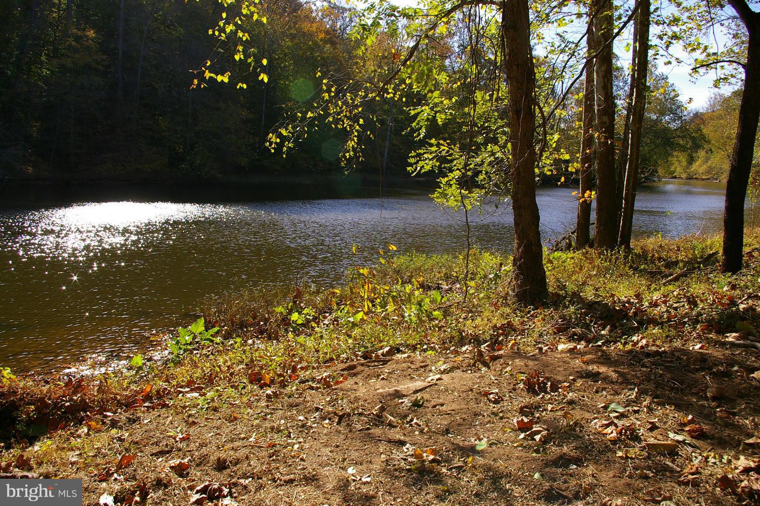 OCCOQUAN RIVER HILLS - Land