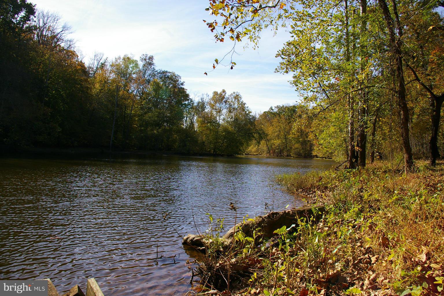 OCCOQUAN RIVER HILLS - Land