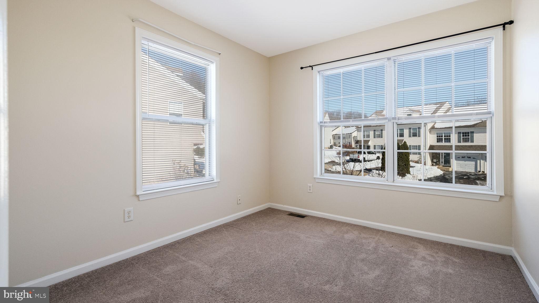 PATRIOTS RIDGE - Residential