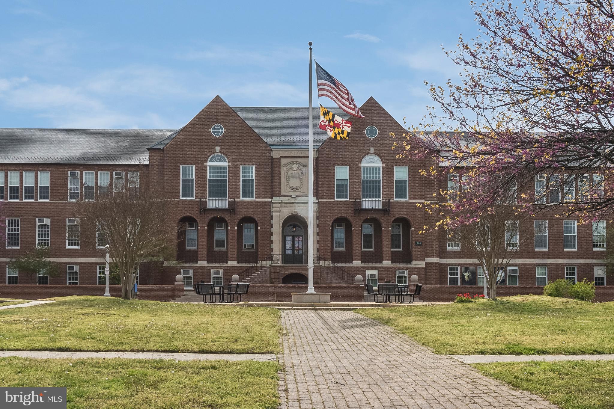 MURRAY HILL - Residential