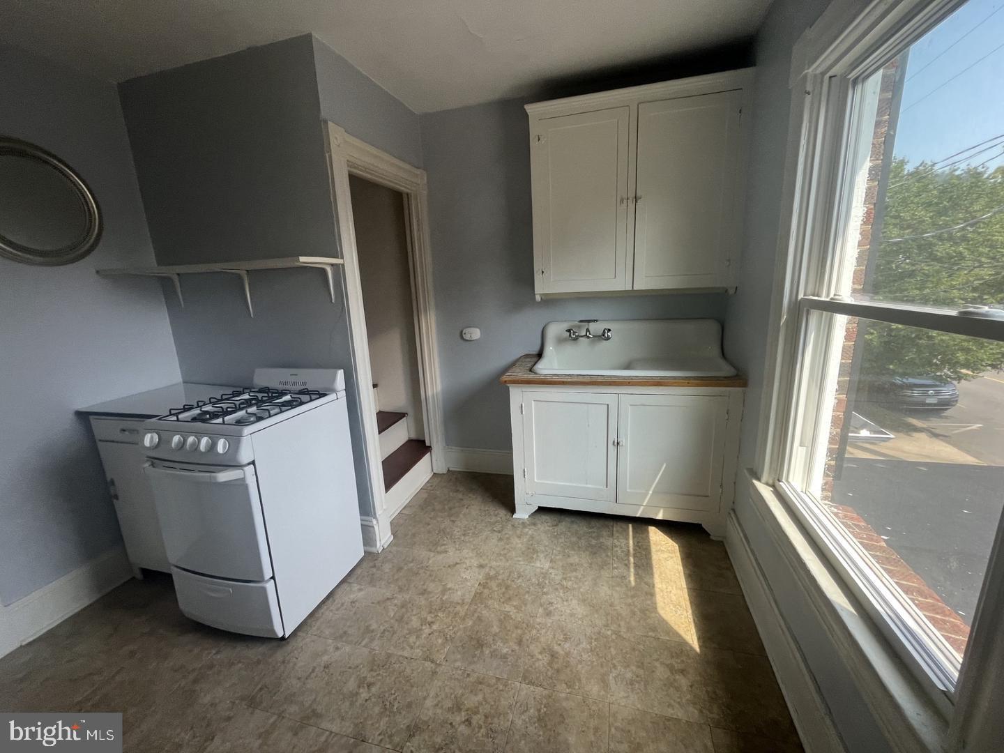 FREDERICKSBURG CITY - Commercial Lease