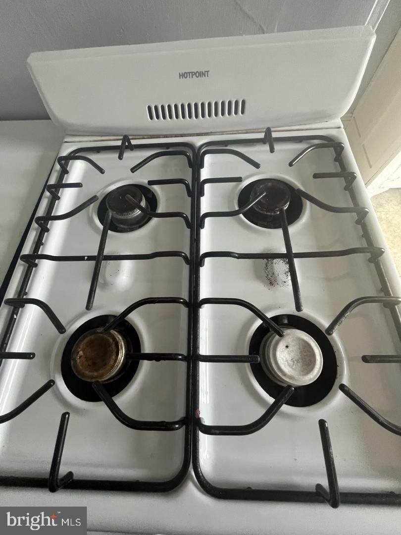 FREDERICKSBURG CITY - Commercial Lease